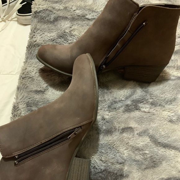 Massini heal boots - Picture 3 of 5